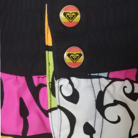 SOLD  Roxy Shorts - Picture 2 of 4